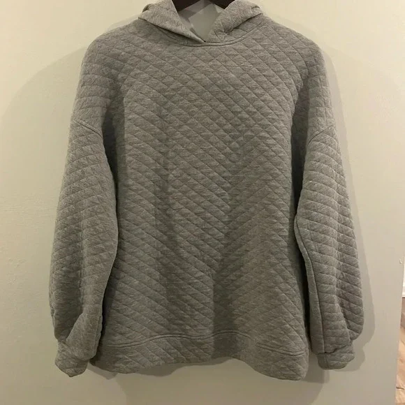 Sanctuary Quilted Sweatshirt - Size Medium - Picture 5 of 9